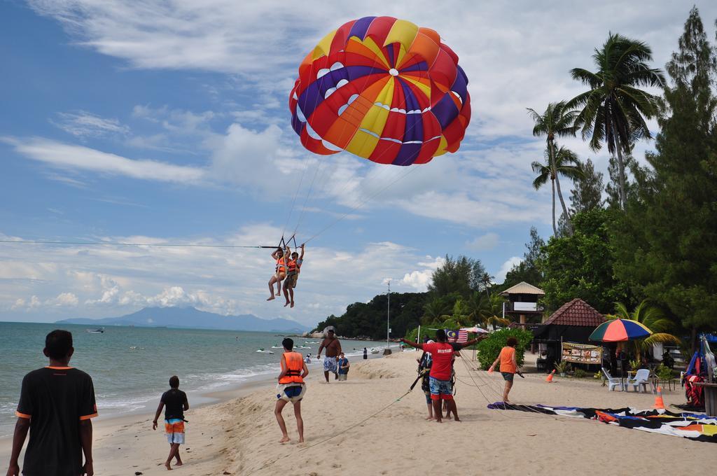 Aloka Seaview Apartment Batu Feringgi Exteriör bild